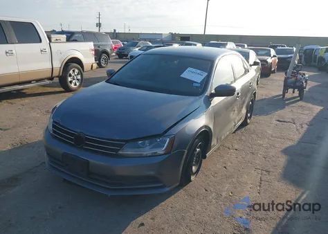 2017 Volkswagen Jetta 1.4T S z USA, uszkodzony, nr VIN 3VW2B7AJ6HM370040